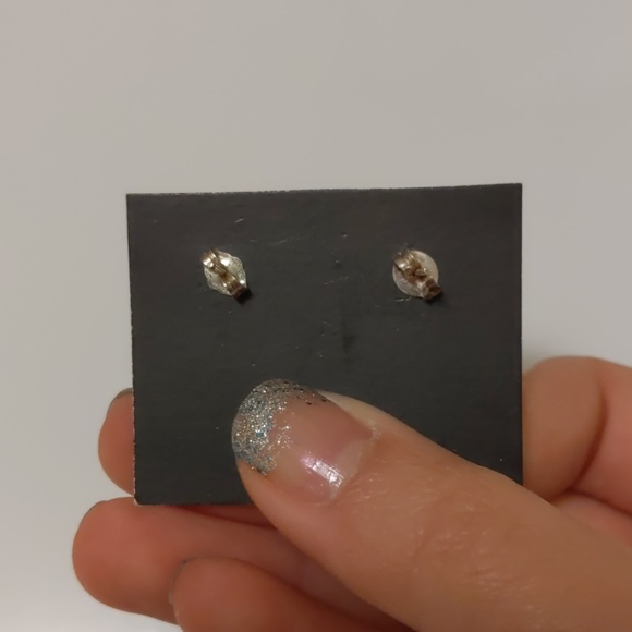 Sterling silver Sunflower Stud Earrings - Picture 2 of 2